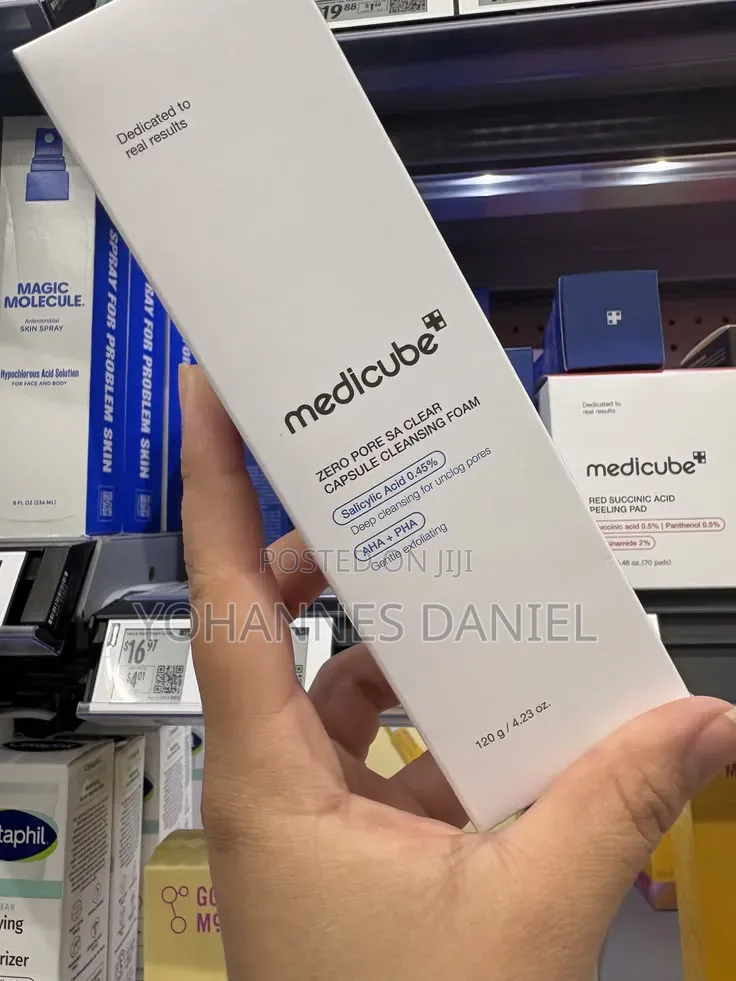 Medicube Zero Pore Cleanser – Deep Cleansing Foam
