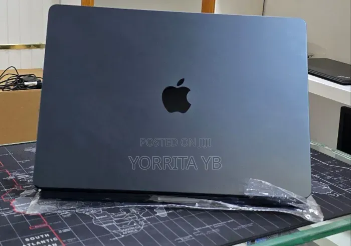 New Laptop Apple MacBook Pro 2026 M5 Max 16GB SSD 512GB