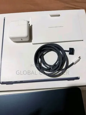 New Laptop Apple MacBook Air 2024 M3 8GB Apple M3 SSD 256GB