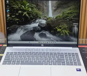 New Laptop HP OmniBook 5 16" 16GB Intel Core Ultra 7 SSD 1T