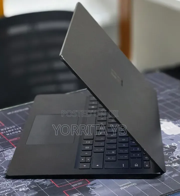 New Laptop Microsoft Surface 16GB Intel Core i7 SSD 512GB