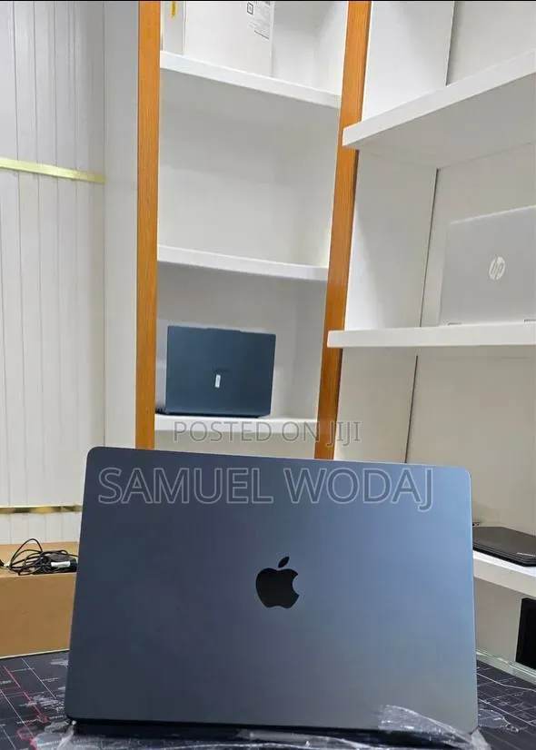 New Laptop Apple MacBook Air 16GB Apple M5 SSD 512GB