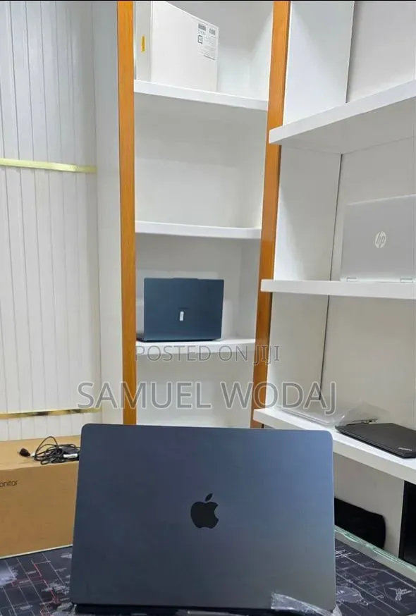 New Laptop Apple MacBook Air 16GB Apple M5 SSD 512GB