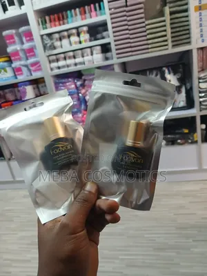 Eye Glue 1 by 1
