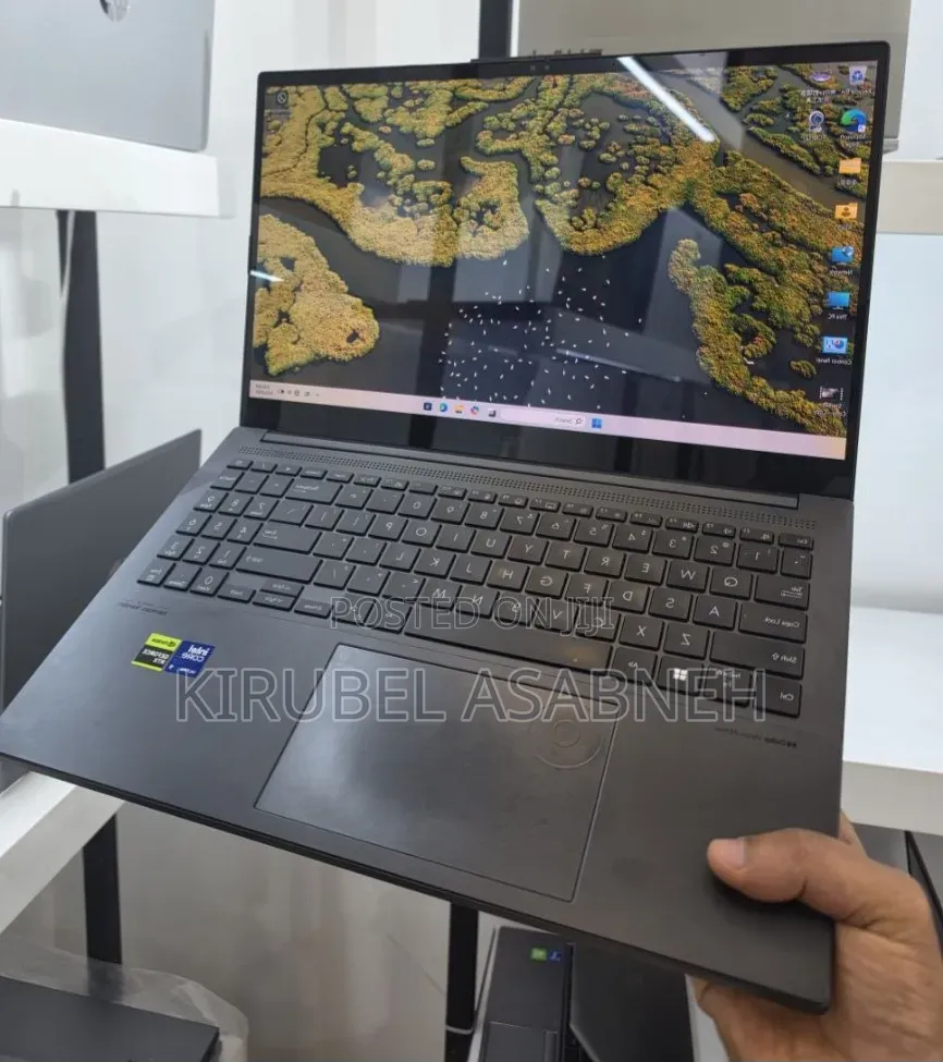 New Laptop Asus Vivobook 15 16GB Intel Core Ultra 9 SSD 512GB