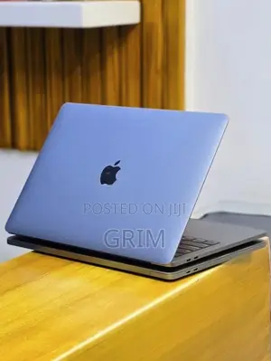 New Laptop Apple MacBook Pro 2019 16GB Intel Core i7 SSD 512GB