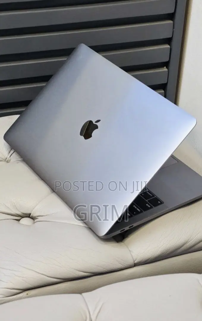New Laptop Apple MacBook Pro 2019 16GB Intel Core i5 SSD 512GB