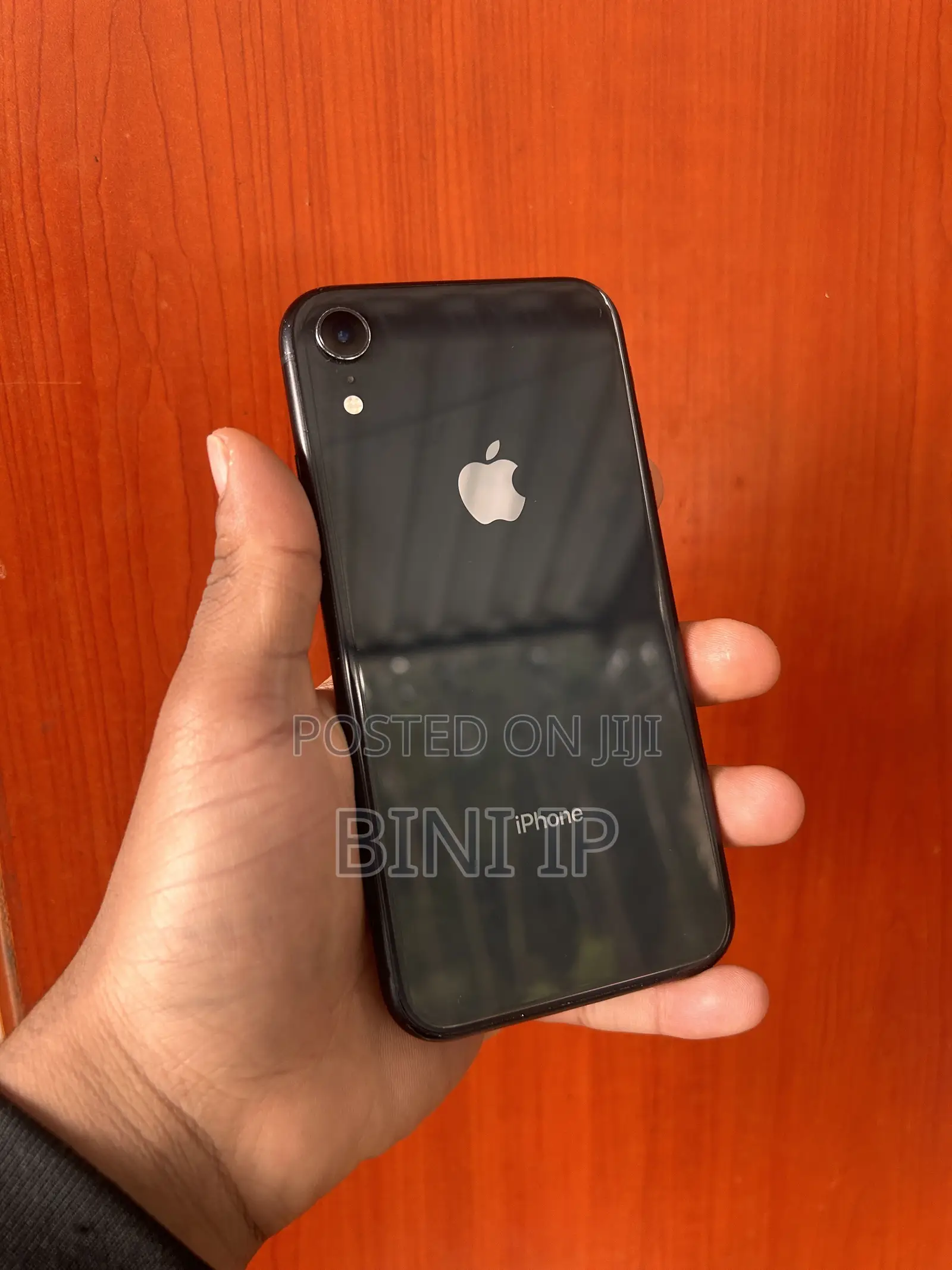 New Apple iPhone XR 64 GB Black
