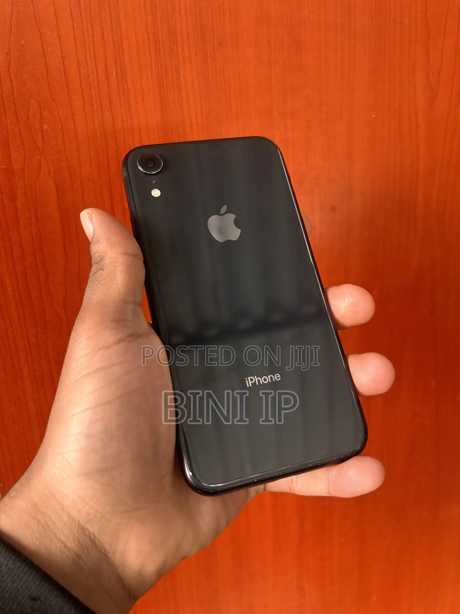 New Apple iPhone XR 64 GB Black