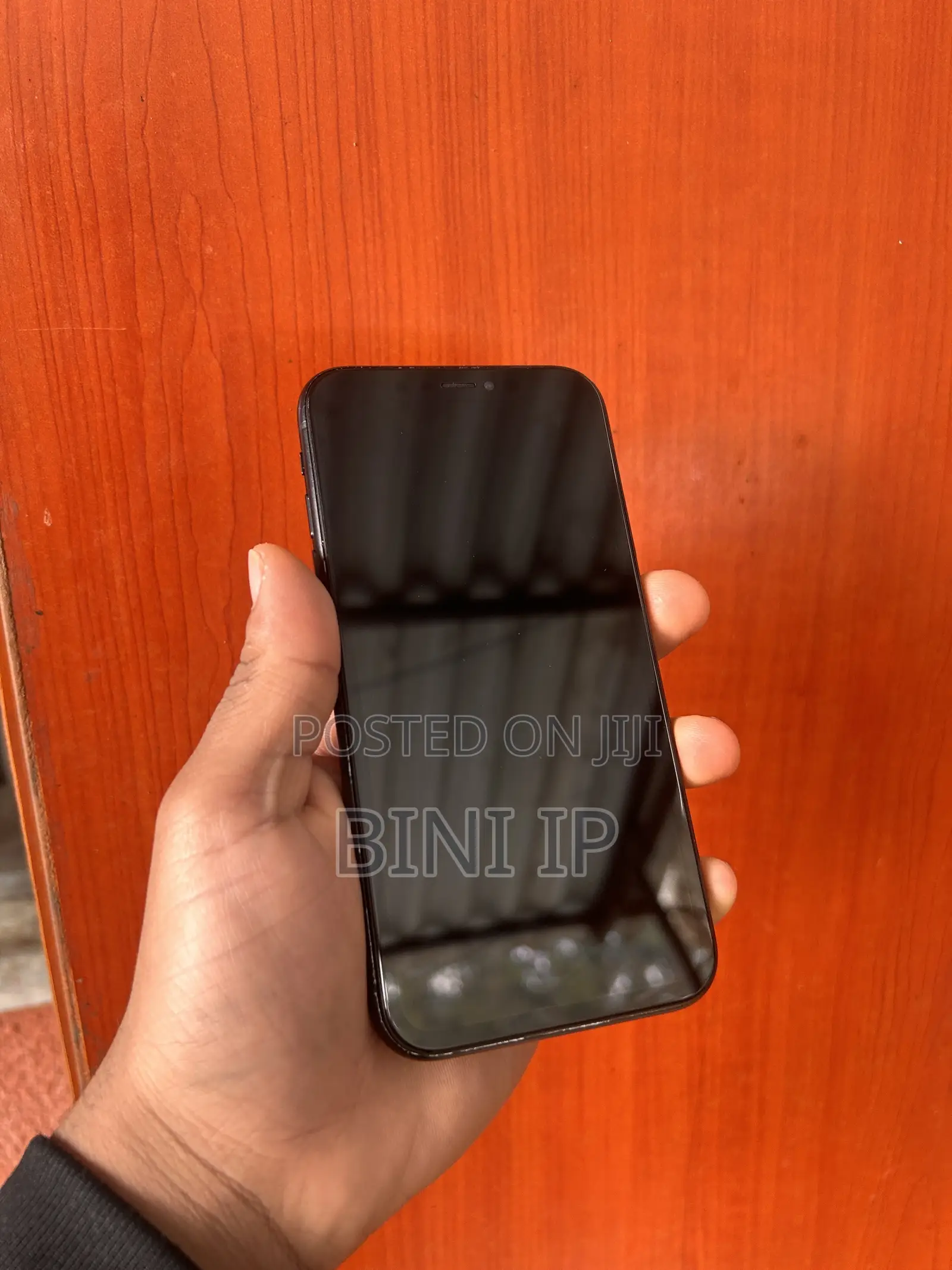 New Apple iPhone XR 64 GB Black