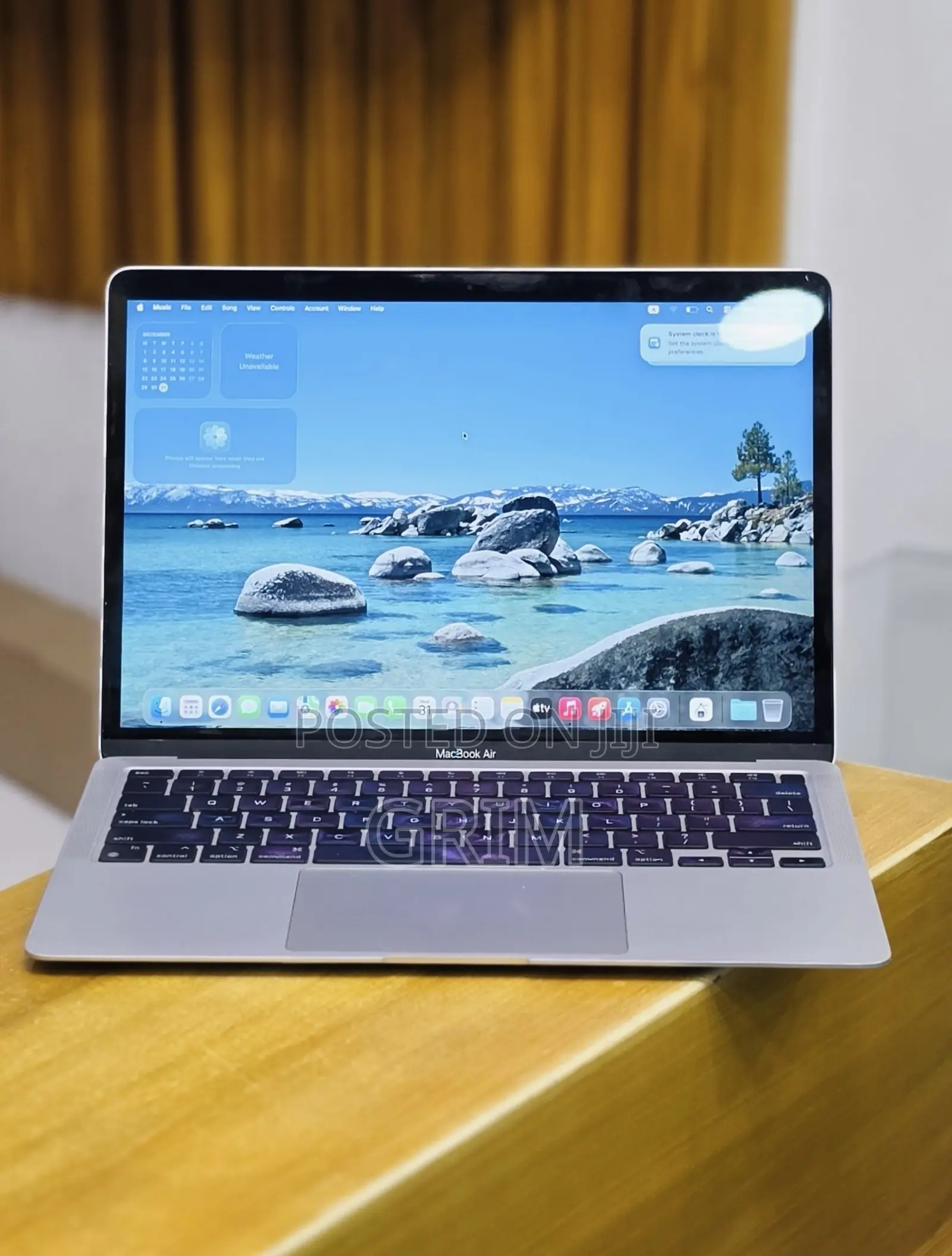 New Laptop Apple MacBook Air 2020 M1 8GB Apple M1 SSD 256GB