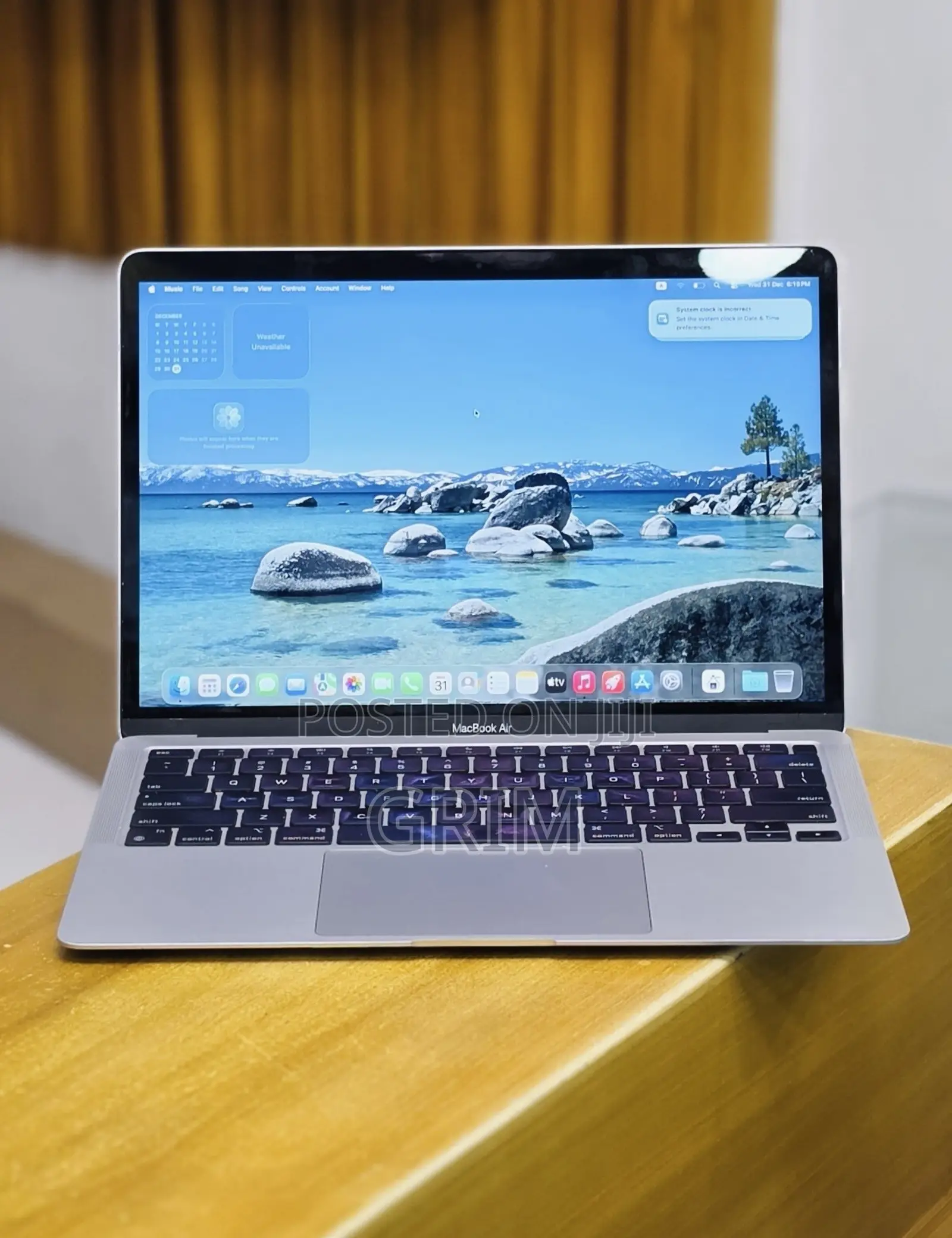 New Laptop Apple MacBook Air 2020 M1 8GB Apple M1 SSD 256GB