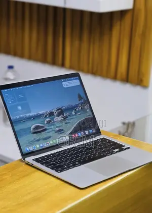 New Laptop Apple MacBook Air 2020 M1 8GB Apple M1 SSD 256GB