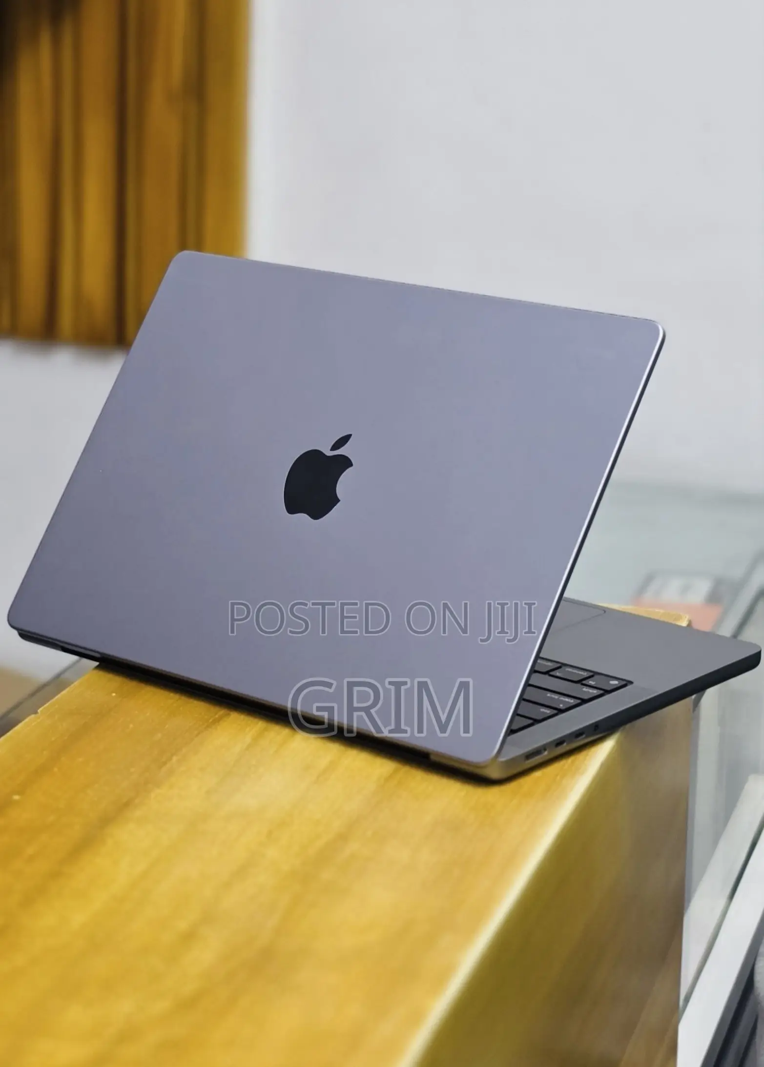 New Laptop Apple MacBook Pro 2021 M1 32GB Apple M1 SSD 512GB