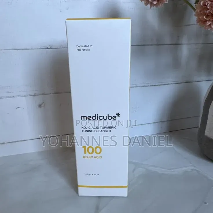Medicube Kojic Acid Cleanser – Turmeric Facial Cleanser