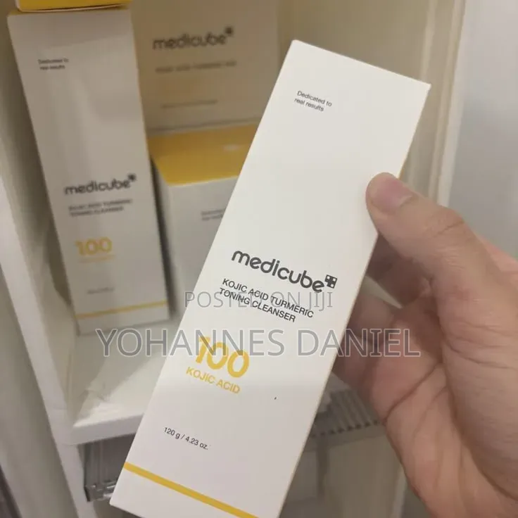 Medicube Kojic Acid Cleanser – Turmeric Toning Face Wash
