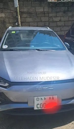 BYD E2 43 kWh 94 hp FWD 2025 Silver