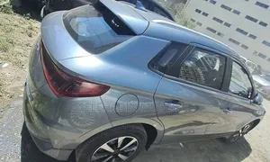 BYD E2 43 kWh 94 hp FWD 2025 Silver