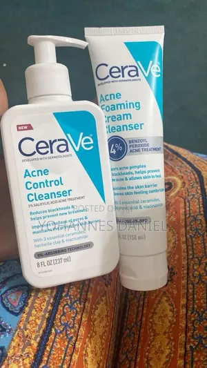 CeraVe Acne Control Cleanser – Niacinamide & Ceramides