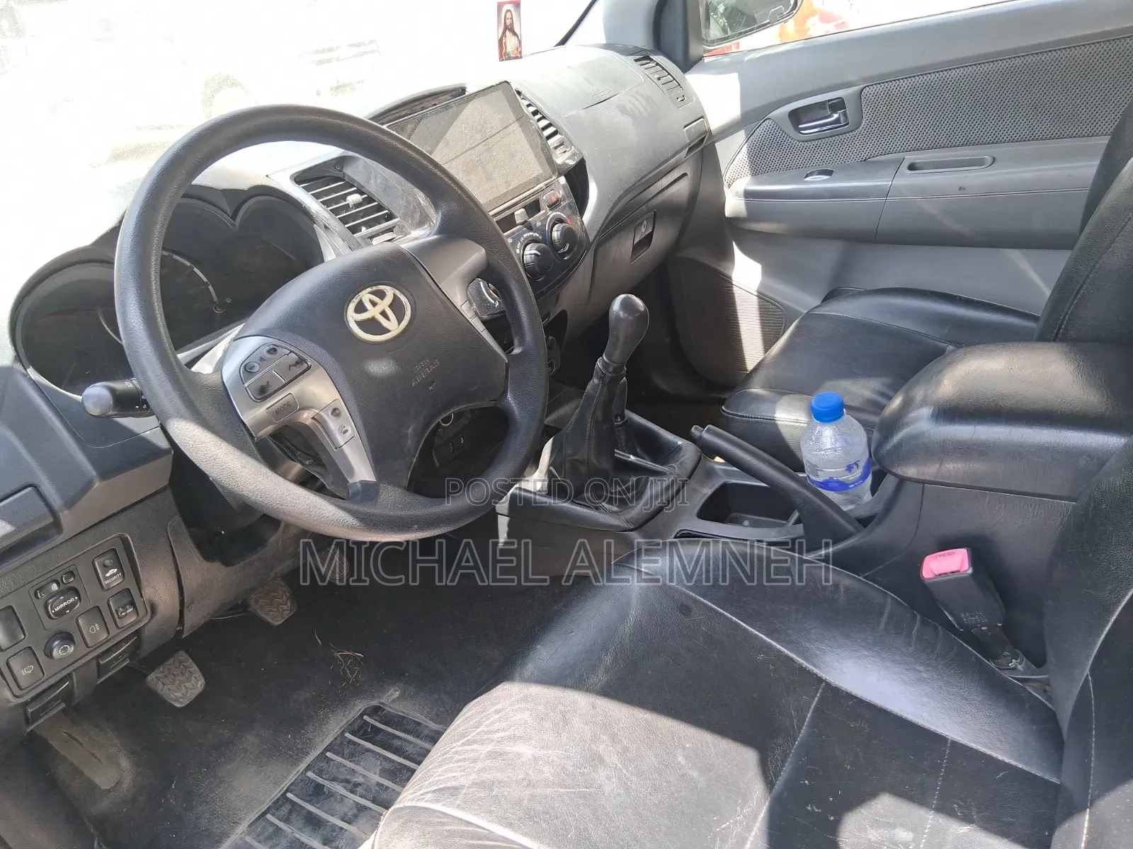 Toyota Hilux 2015 White