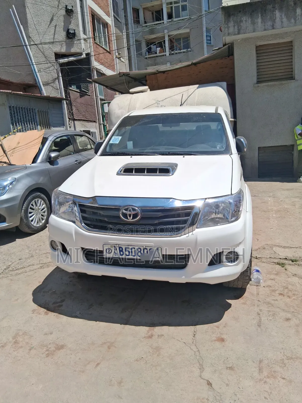 Toyota Hilux 2015 White
