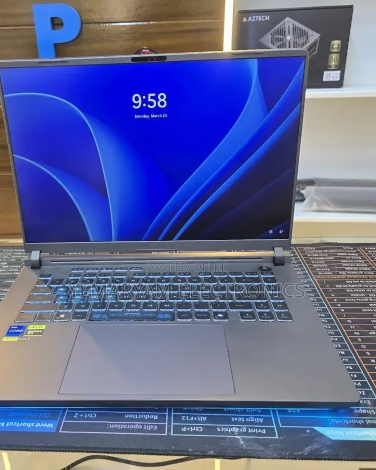 New Laptop Asus ROG Strix G18 40GB Intel Core i9 SSD 1T