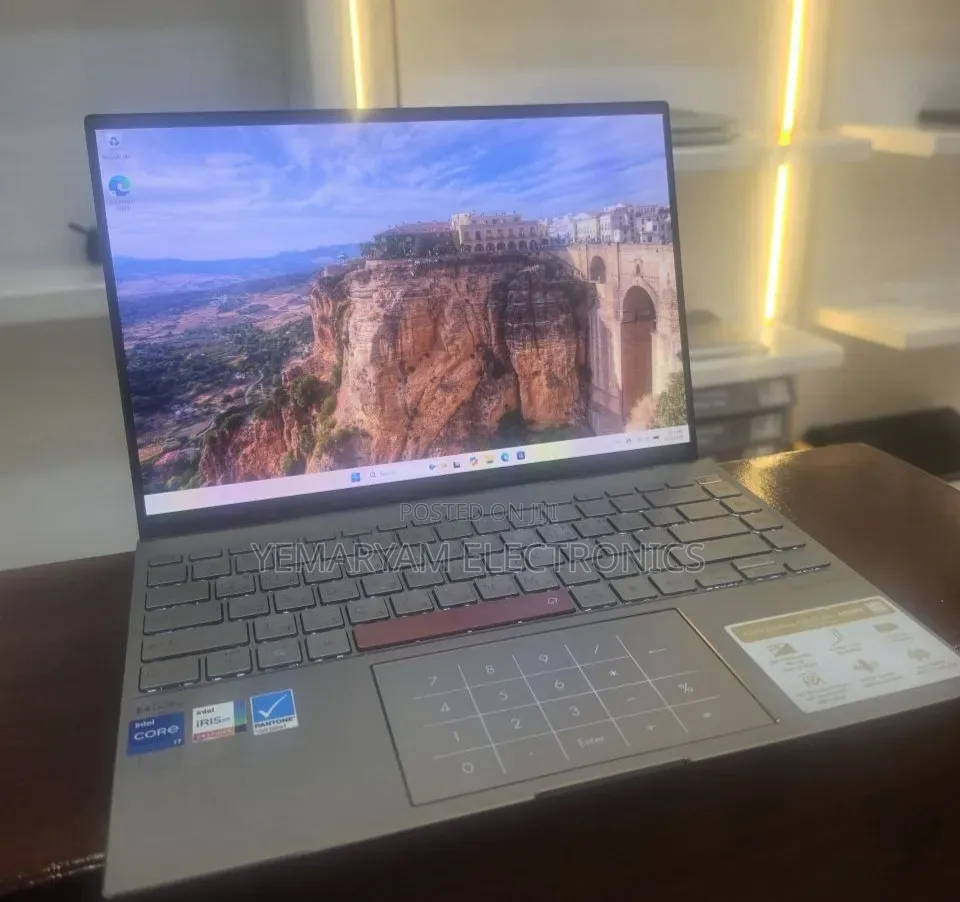 New Laptop Asus Zenbook 14X OLED 16GB Intel Core i7 SSD 512GB