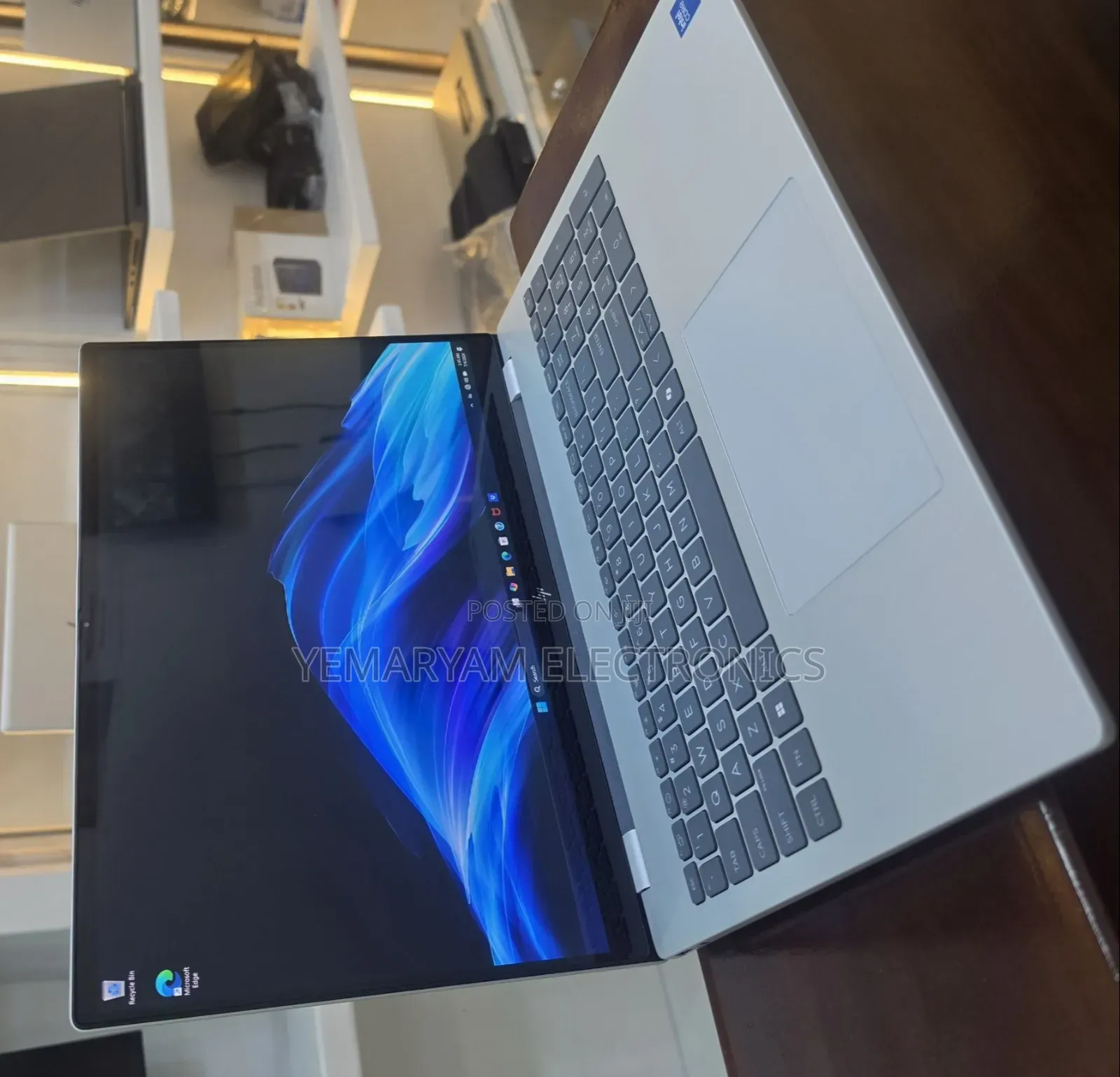 New Laptop HP OmniBook 7 16" 16GB Intel Core i9 SSD 1T