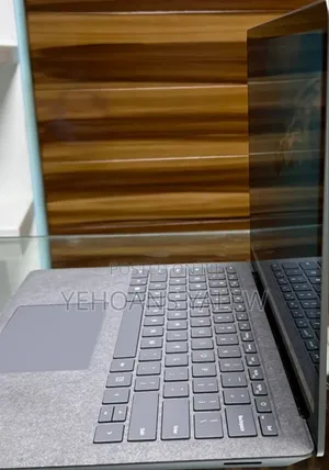 New Laptop Microsoft Surface Laptop 4 16GB Intel Core i7 SSD 512GB