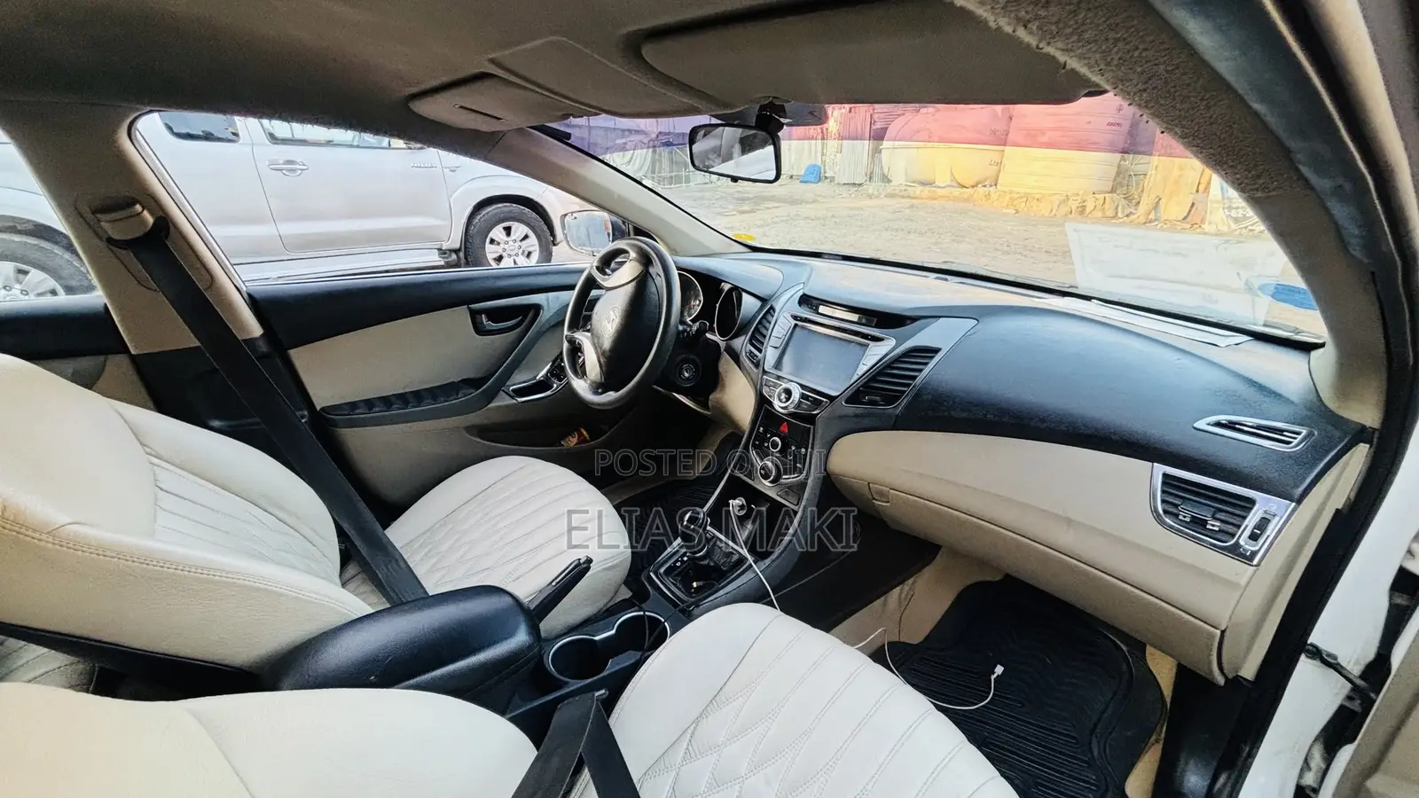 Hyundai Elantra Limited Sedan FWD (1.8L 4cyl 6A) 2013 White