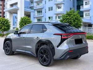 Toyota bZ4X Limited AWD 2024 Gray