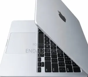 New Laptop Apple MacBook Air 2025 M4 16GB Apple M4 SSD 256GB