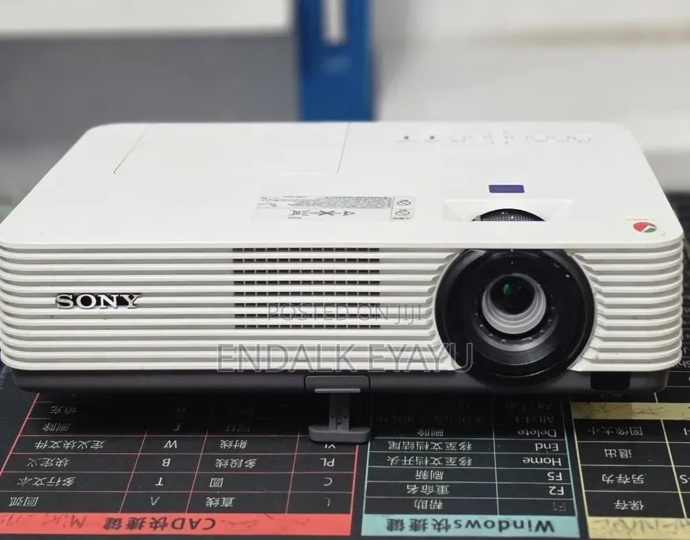 Sony Projector VPL-Dx221