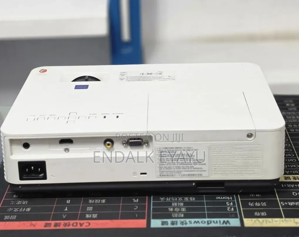 Sony Projector VPL-Dx221
