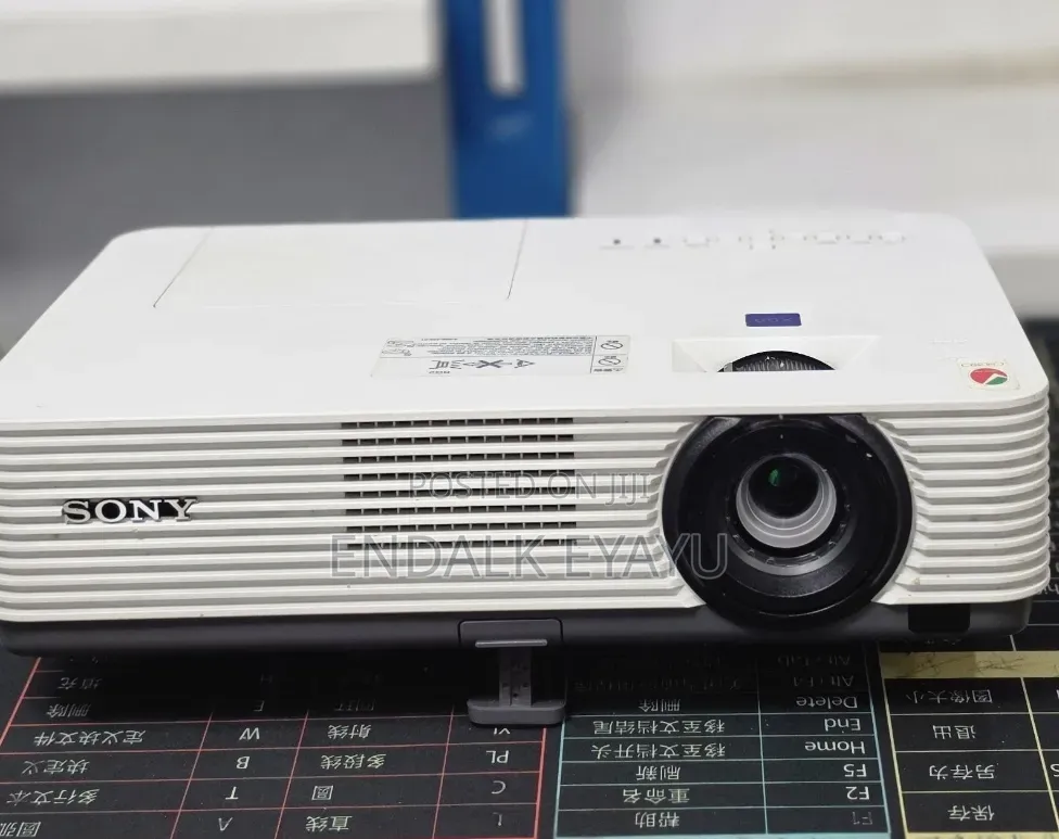 Sony Projector VPL-Dx221
