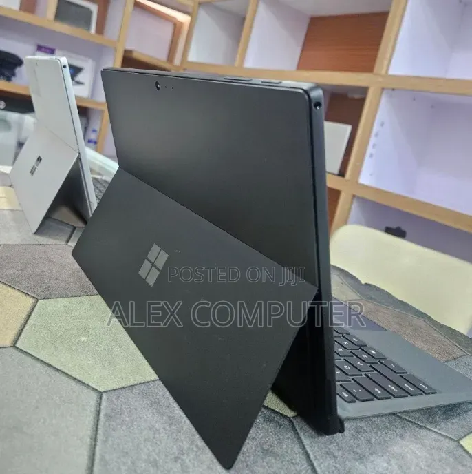 New Laptop Microsoft Surface Pro 6 16GB Intel Core i7 SSD 512GB