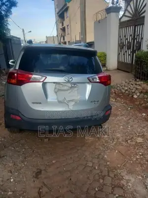 Toyota RAV4 2015 Silver