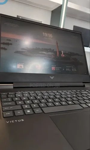 New Laptop HP Victus 15 16GB Intel Core i7 SSD 1T