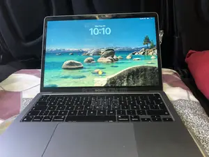 New Laptop Apple MacBook Pro 2021 M1 8GB Intel Core i5 SSD 512GB