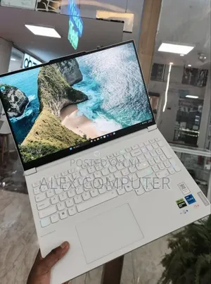 New Laptop Lenovo Legion Pro 7 16GB Intel Core i7 SSD 1T