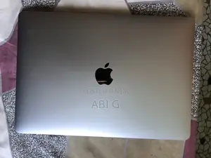 New Laptop Apple MacBook Pro 2021 M1 8GB Intel Core i5 SSD 512GB