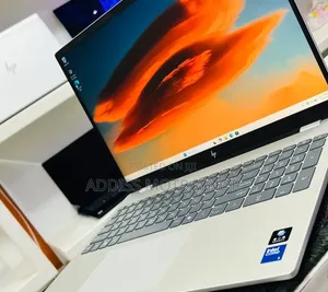New Laptop HP Pavilion 14 16GB Intel Core Ultra 7 SSD 512GB