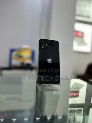 Apple iPhone 12 64 GB Black