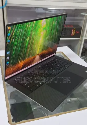 New Laptop Dell XPS 15 16GB Intel Core i7 SSD 512GB
