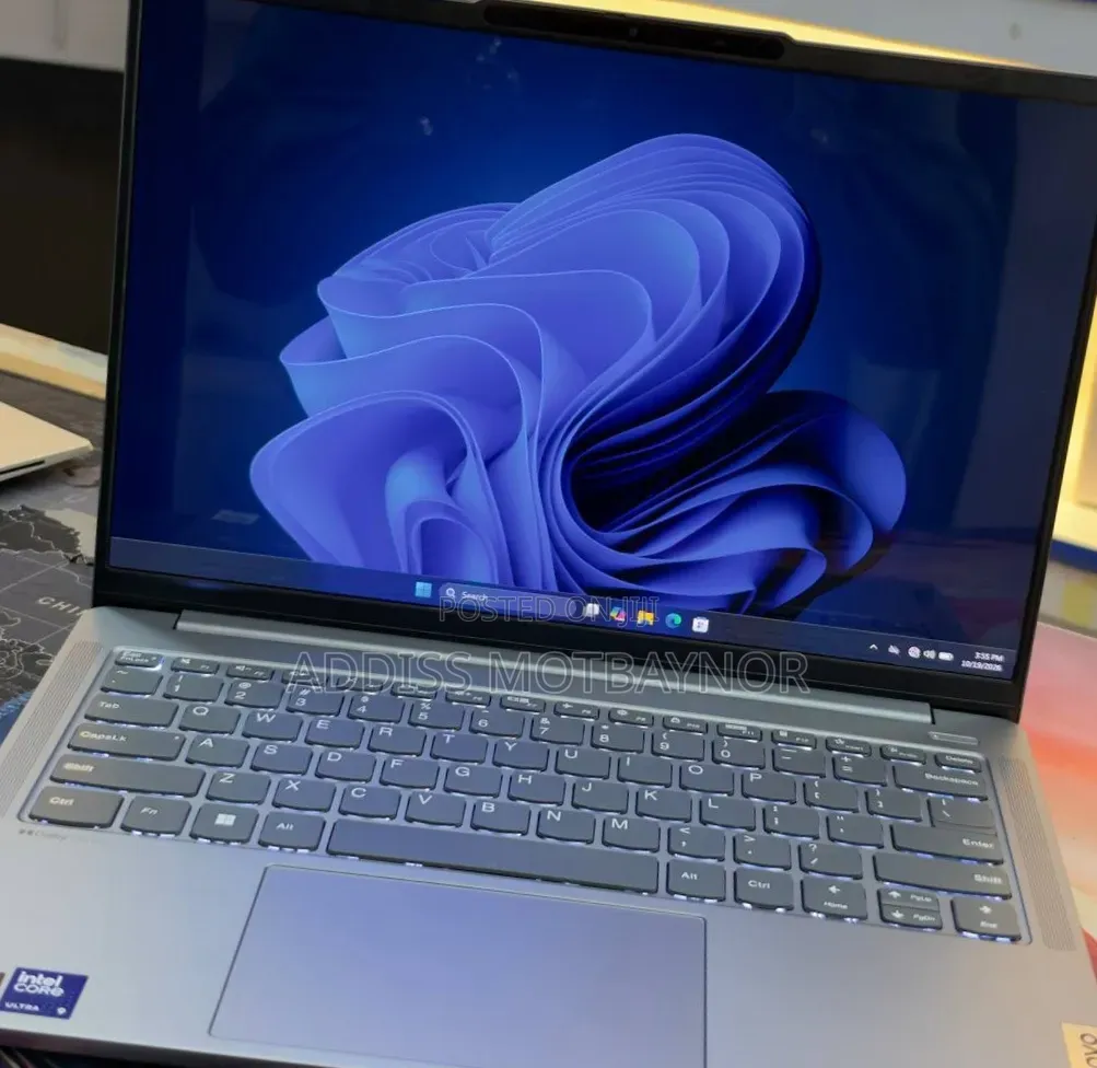New Laptop Lenovo 500e 32GB Intel Core Ultra 9 SSD 512GB