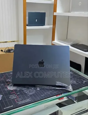 New Laptop Apple MacBook Air 2026 M5 16GB Apple M5 SSD 512GB