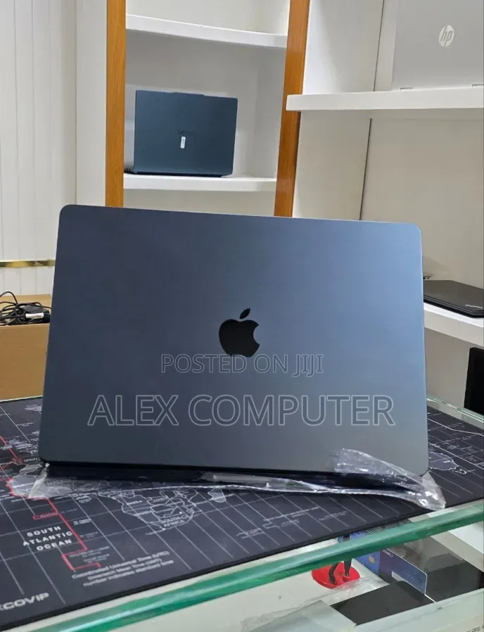 New Laptop Apple MacBook Air 2026 M5 16GB Apple M5 SSD 512GB