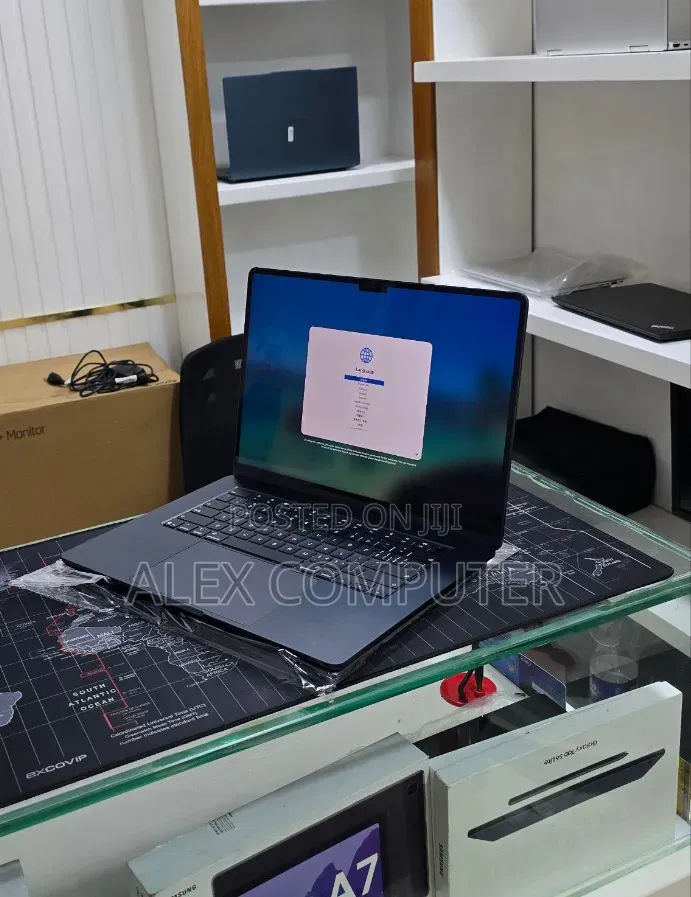 New Laptop Apple MacBook Air 2026 M5 16GB Apple M5 SSD 512GB