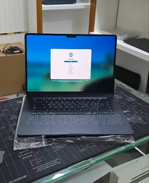 New Laptop Apple MacBook Air 2026 M5 16GB Apple M5 SSD 512GB