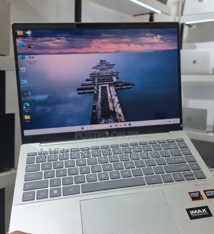 New Laptop HP Pavilion 14 32GB AMD Ryzen 7 SSD 1T